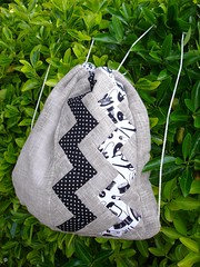 Drawstring Bag with Zig Zag Design